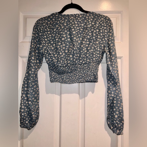 BNWOT Garage Blue Floral Long Sleeve Blouse - XS - Picture 7 of 10